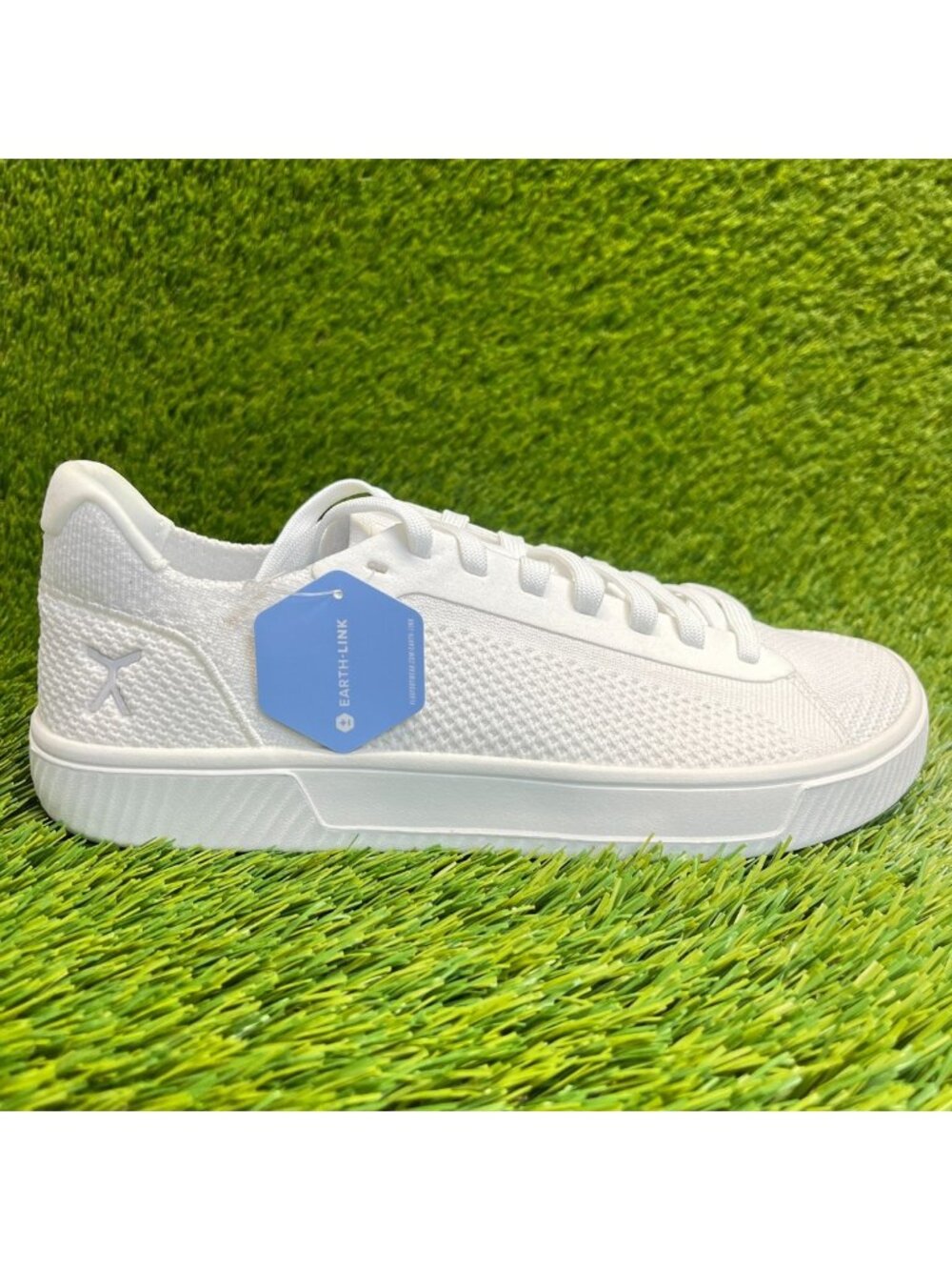 Flux Adapt Trainer White Mens Size 8 Womens Size 9.5 Casual Athletic Knit Shoes